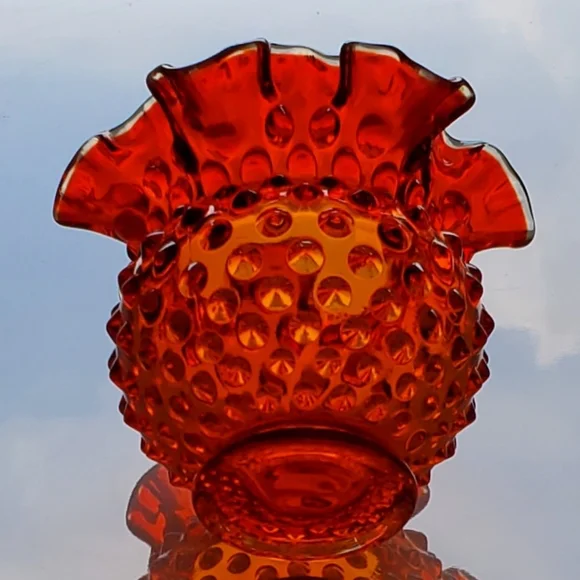 Fenton Amberina 4 1/4" Double Crimp Vase - Picture 12 of 12